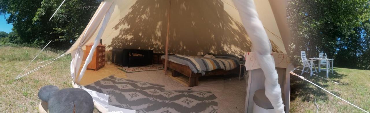 Bed and Breakfast Le Noyer Rougnat Zewnętrze zdjęcie